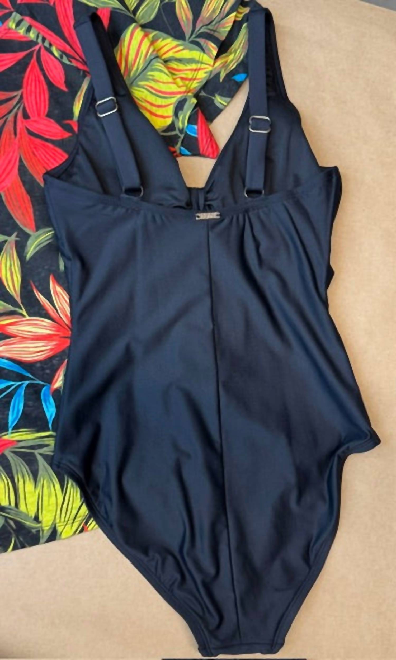 Tribal - FLATTEN IT KNOT FRONT SWIMSUIT