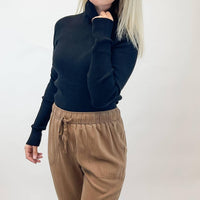 Bluivy - Wholegarment Mock Neck Ribbed Knit Top