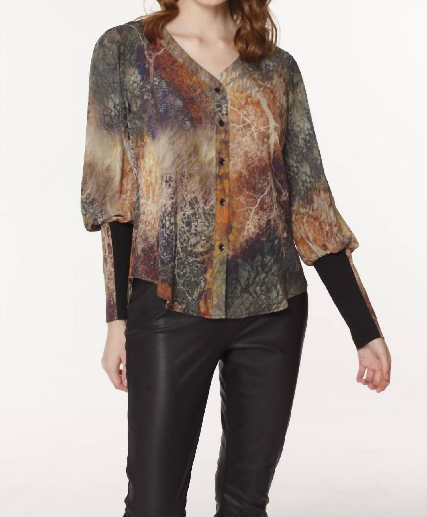 Isle - Fitted Sleeve Blouse