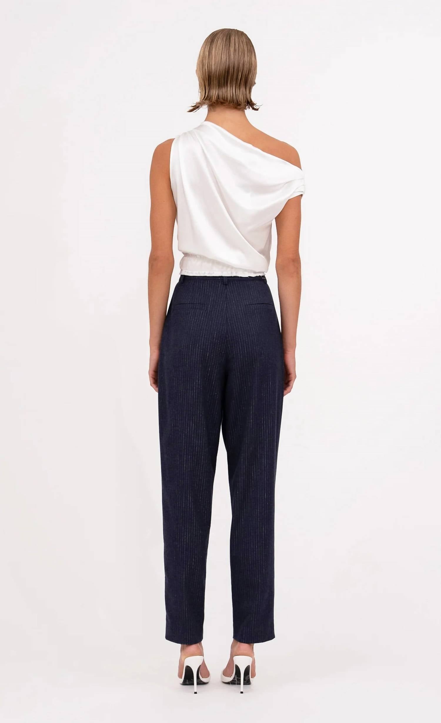 Nonchalant Label - Adelina Crop Top