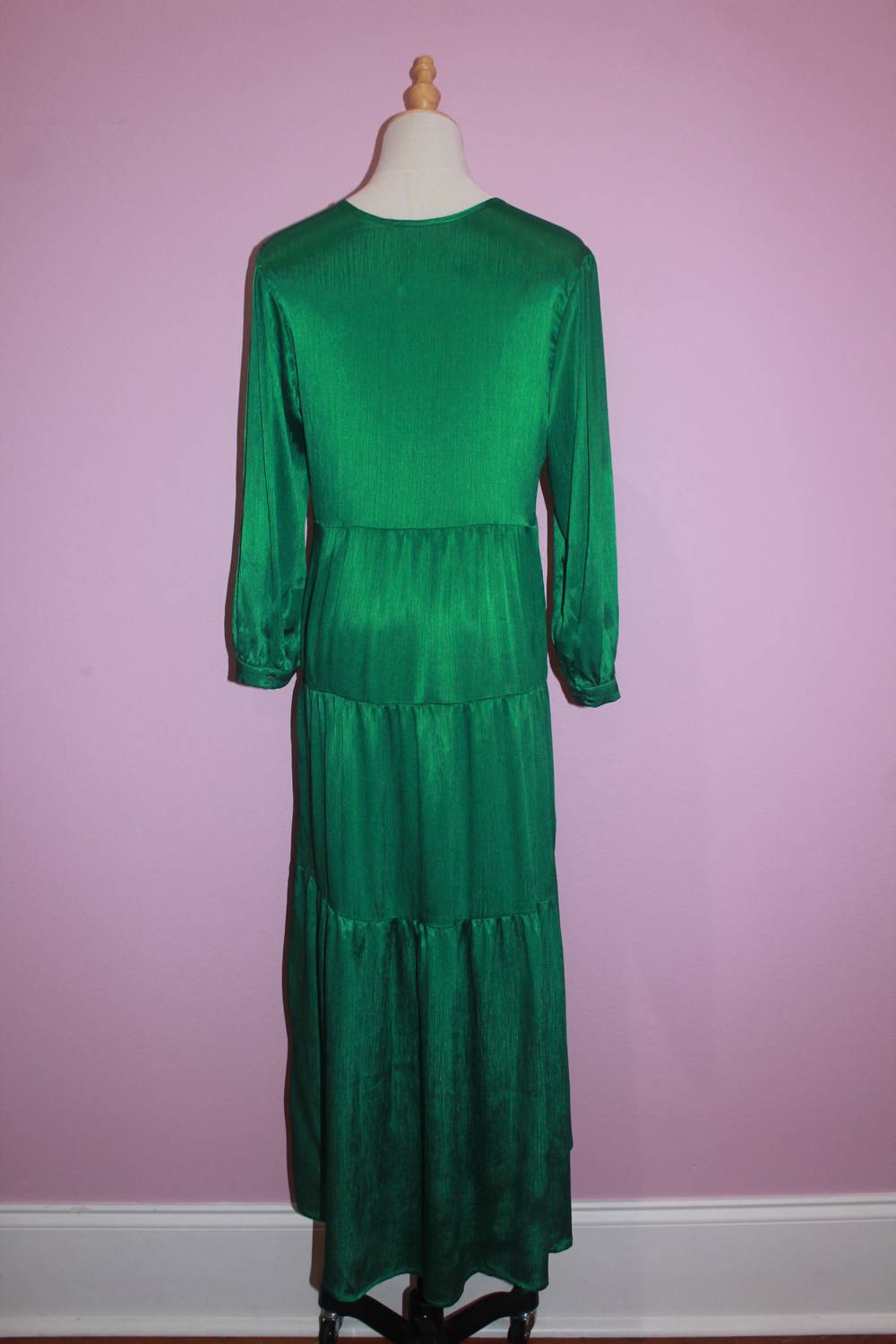 CHOKLATE PARIS Women's Silky Long Viscose Dress in green - women's dress - detail view