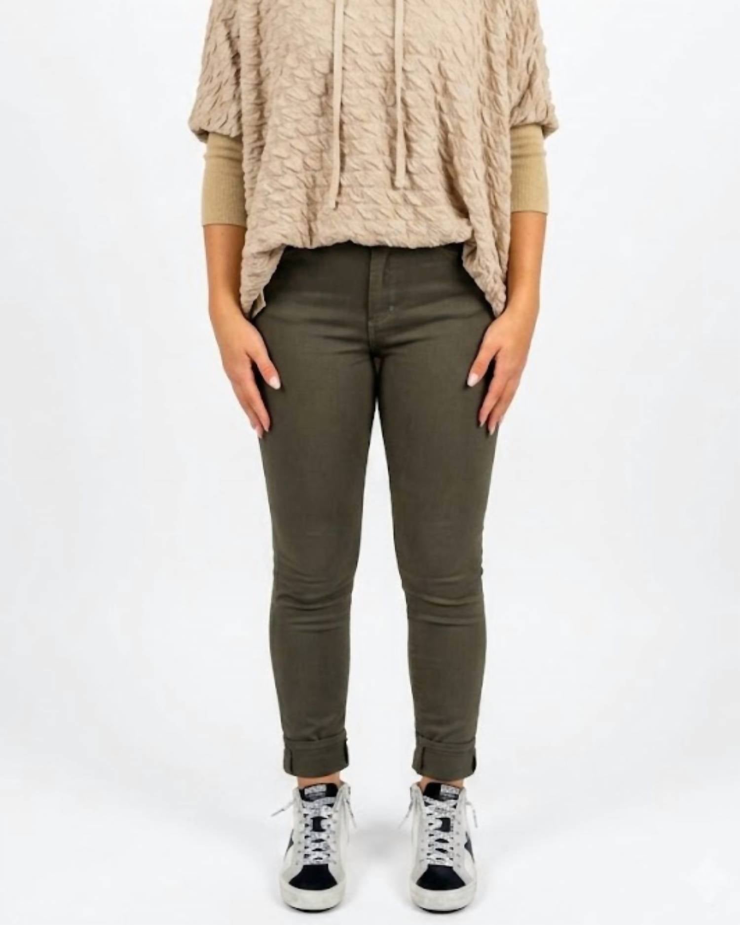 Just Black Denim - Modern Classic Skinny Jeans