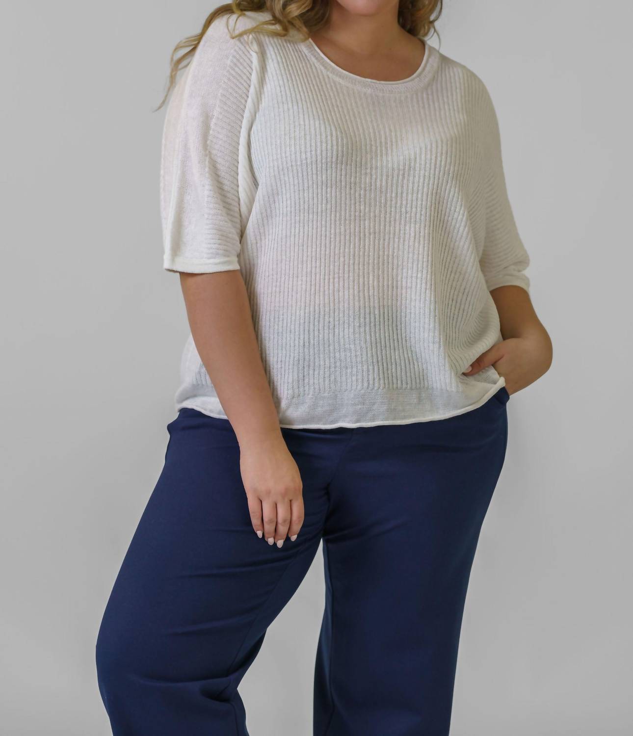 Estheme - Linen Short Sleeve Top - Plus