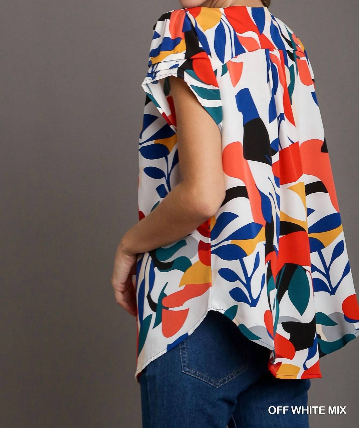 Umgee - Short Sleeved Abstract Print Top