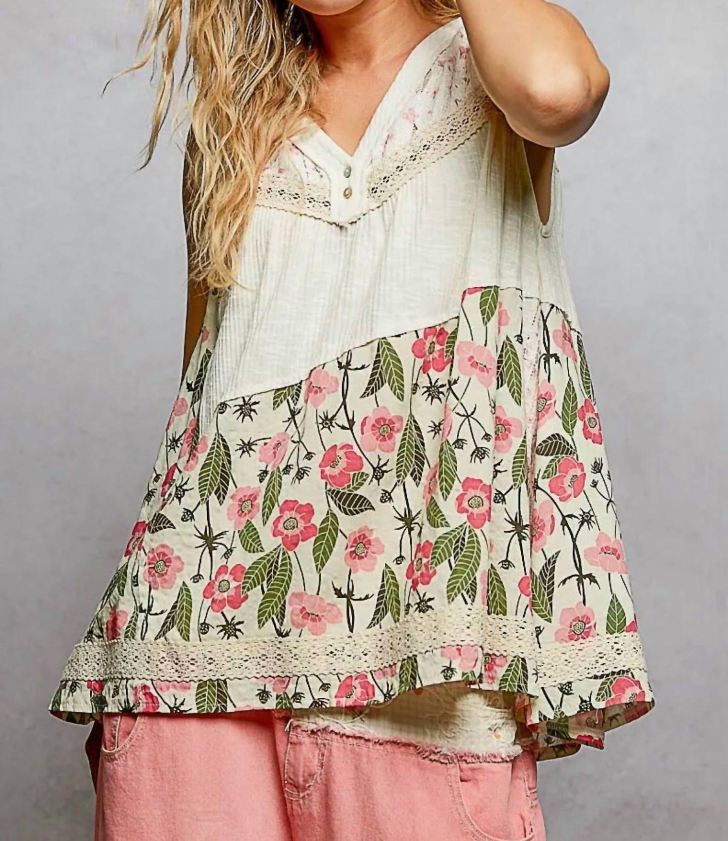 POL Floral V-neck Lace Trim Sleeveless Top in ivory - women's tank top - detail view