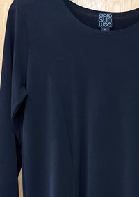 Clara Sunwoo - Women's Three-Quarter Sleeves Scoopneck Tunic