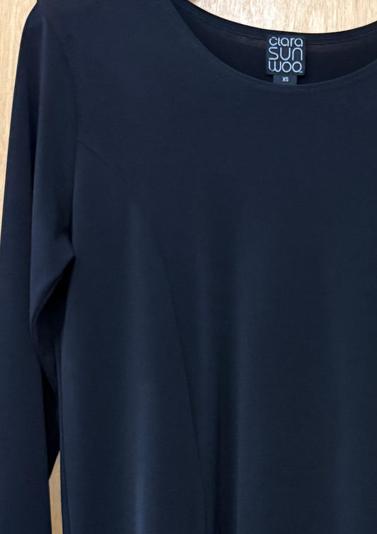 Clara Sunwoo - Women's Three-Quarter Sleeves Scoopneck Tunic