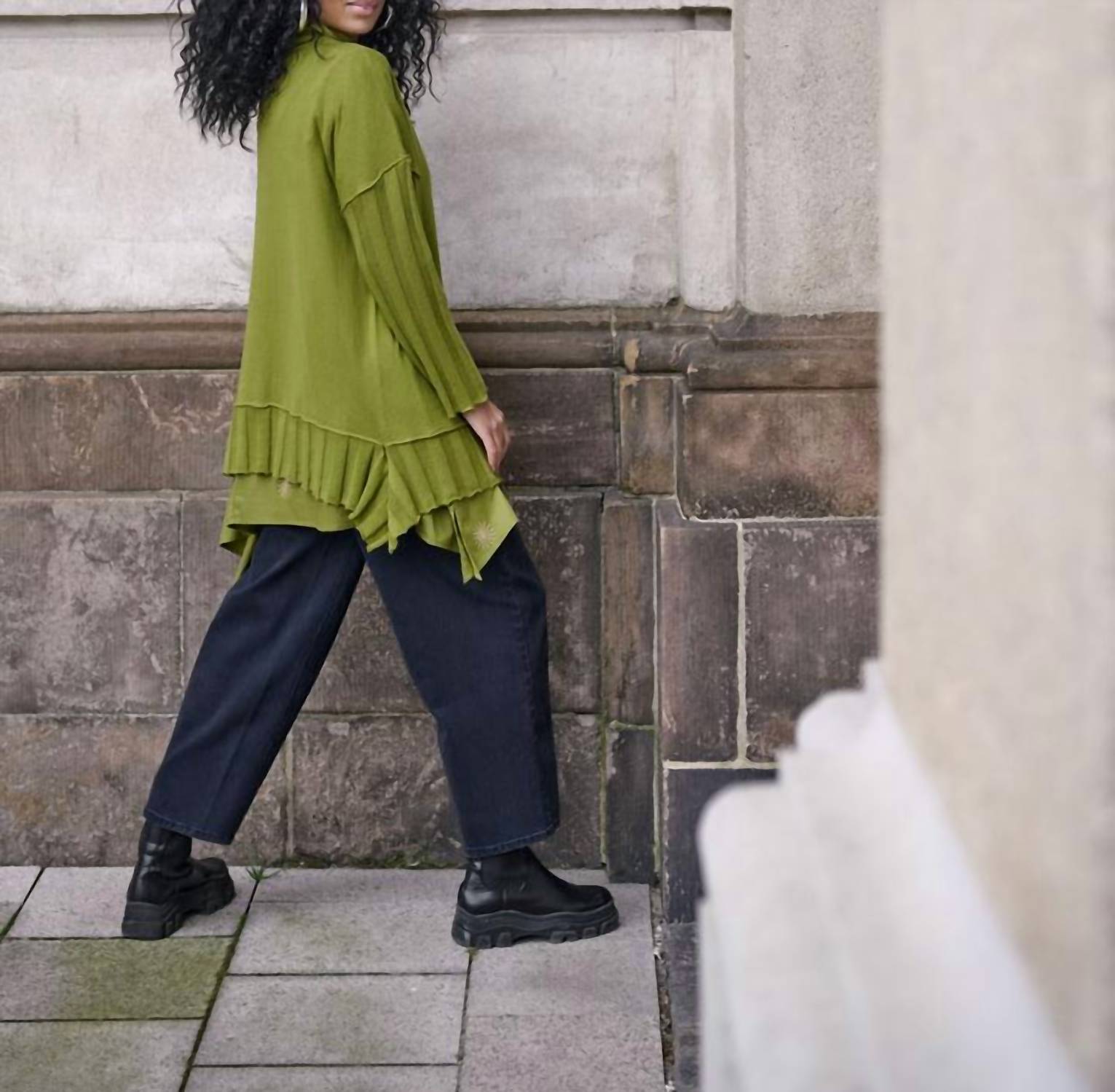 Noen - Wide Ribbed Pullover