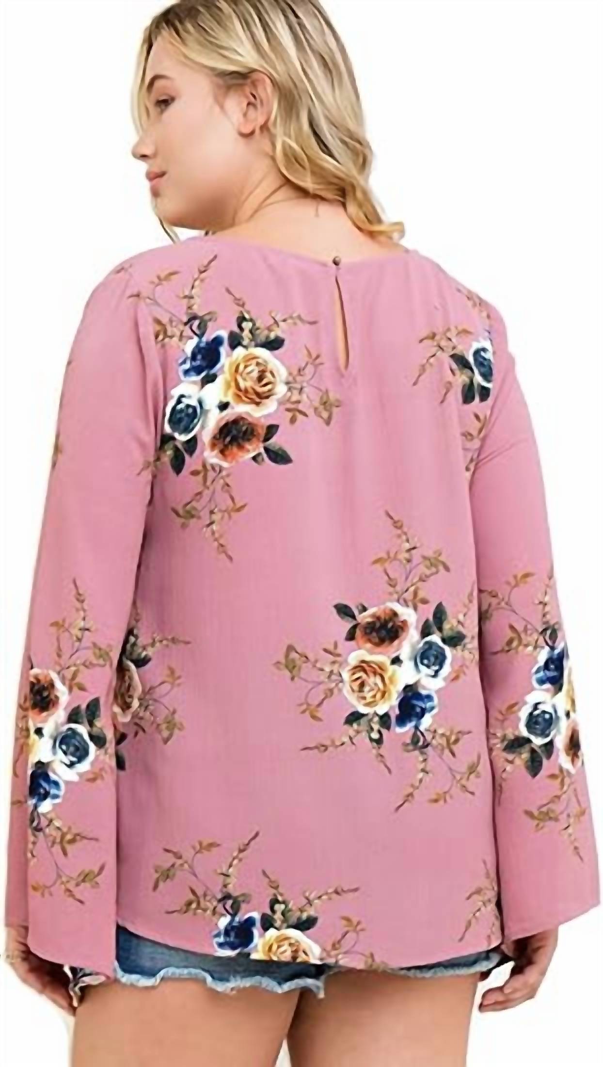 Entro - Floral With Bell Sleeves Top - Plus