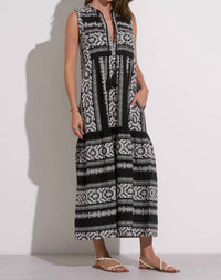Elan - Sleeveless V-neck Maxi Dress