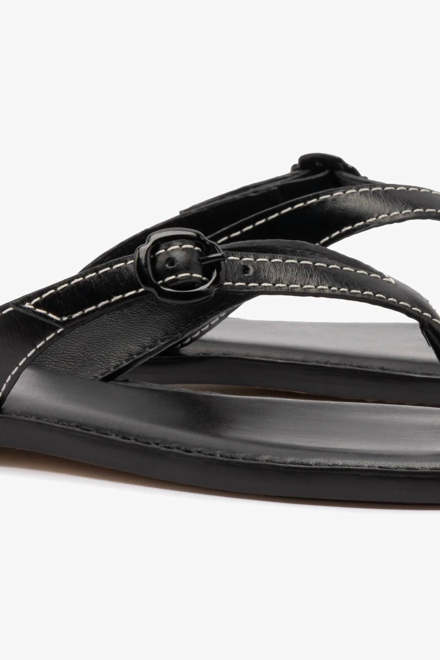 Larroude - Women's Mary Kate Leather Thong Flat Sandals