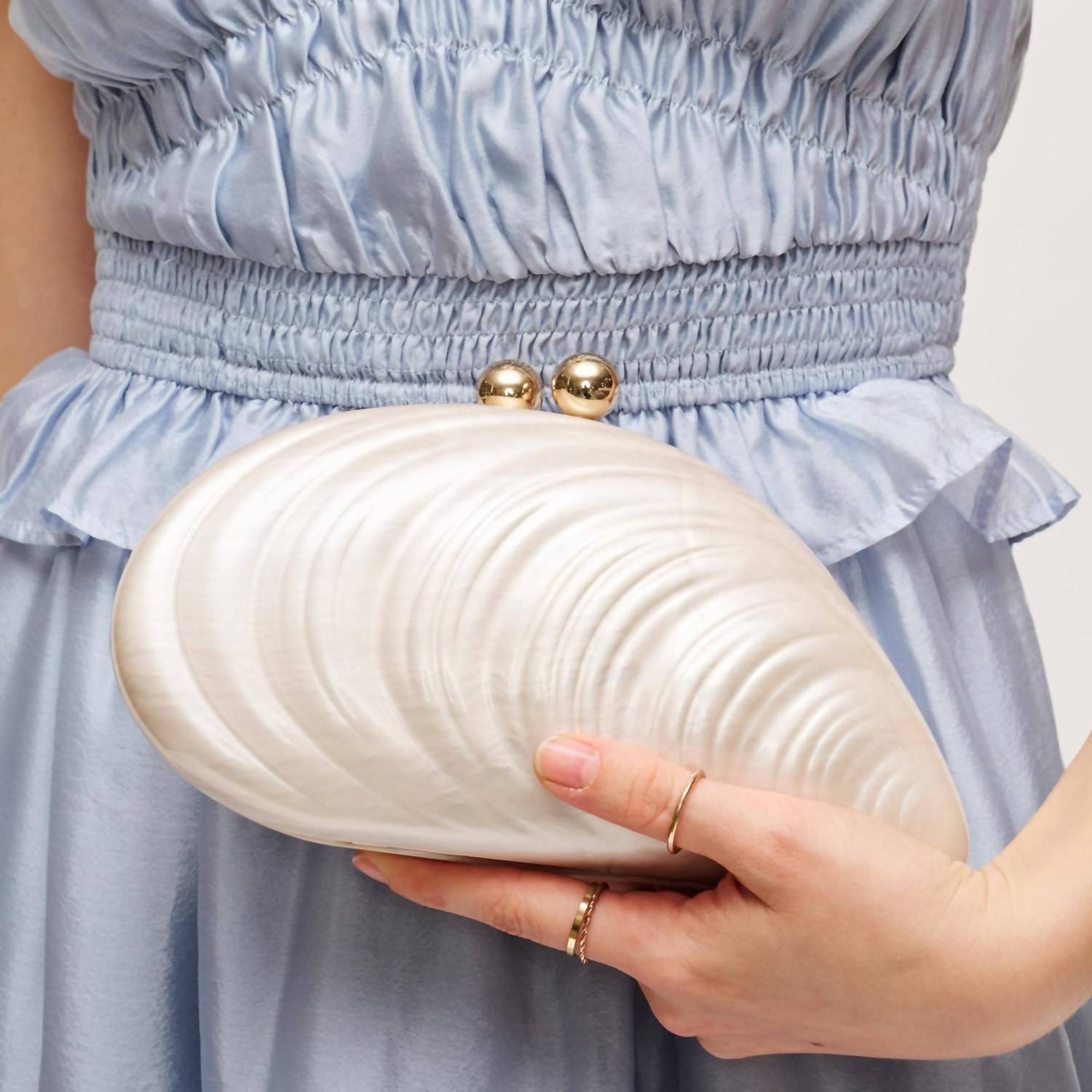 Urban Expressions - The Capri Clutch