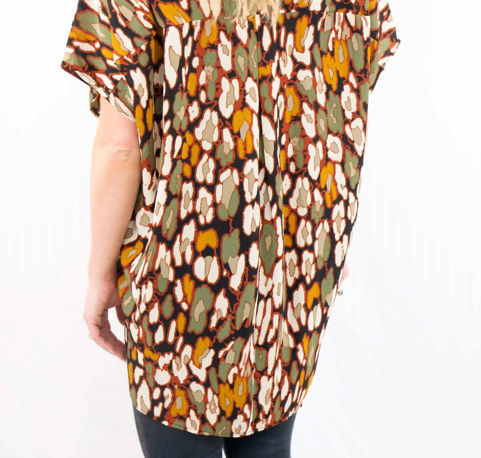 Adrienne - Leopard V-neck Top