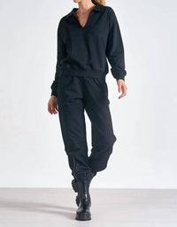 Elan - Collared V-neck Sweatshirt Top