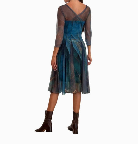 Elana Kattan - Fit And Flare V Neck Midi Dress