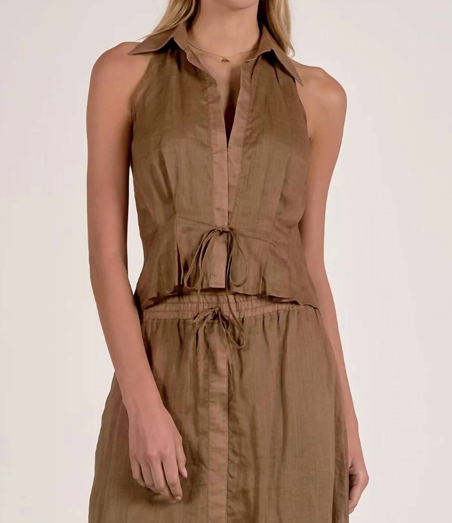 Elan - Halter Collared Top