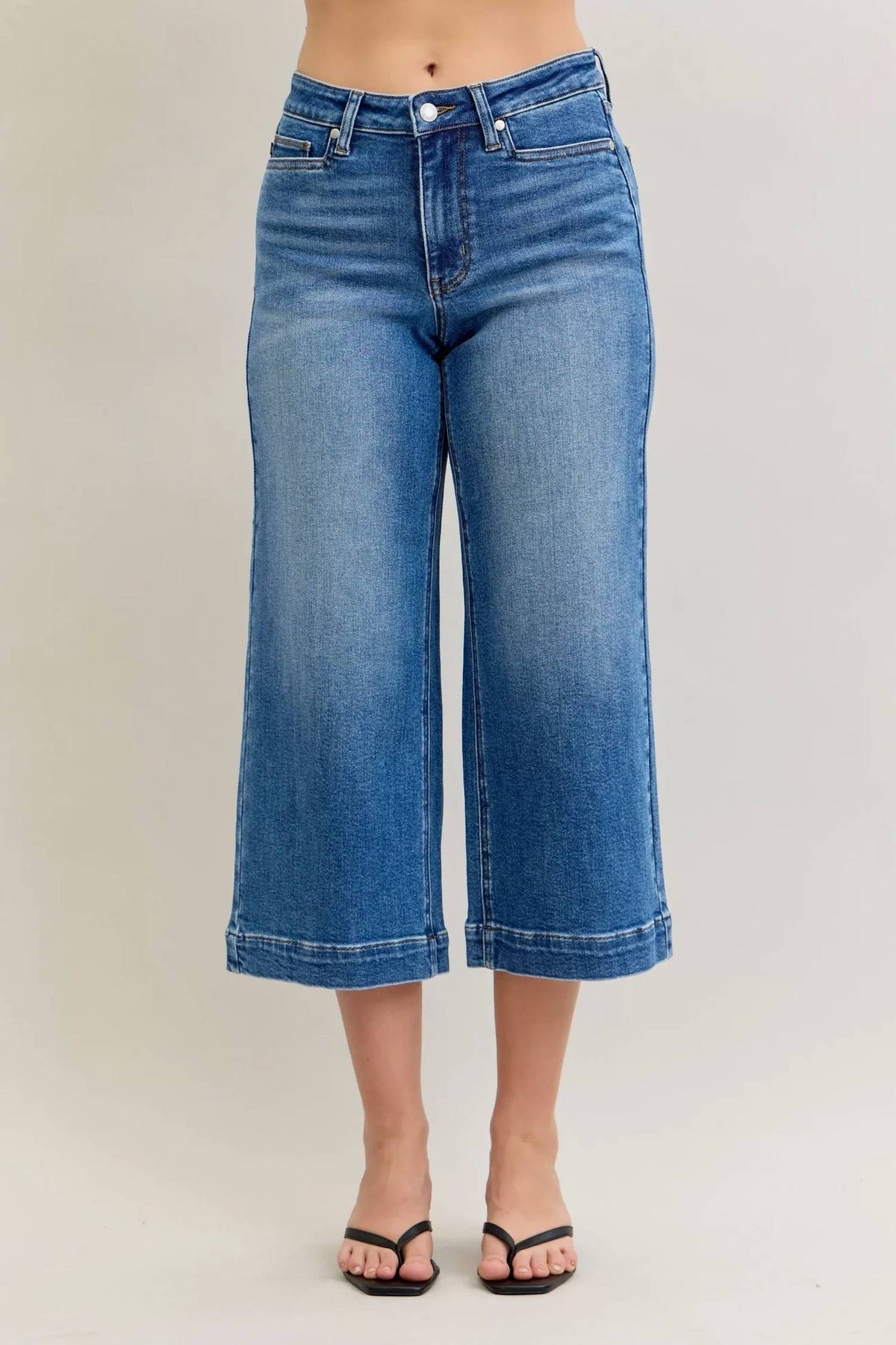 Judy Blue - Mid Rise Crop Wide Leg Jeans