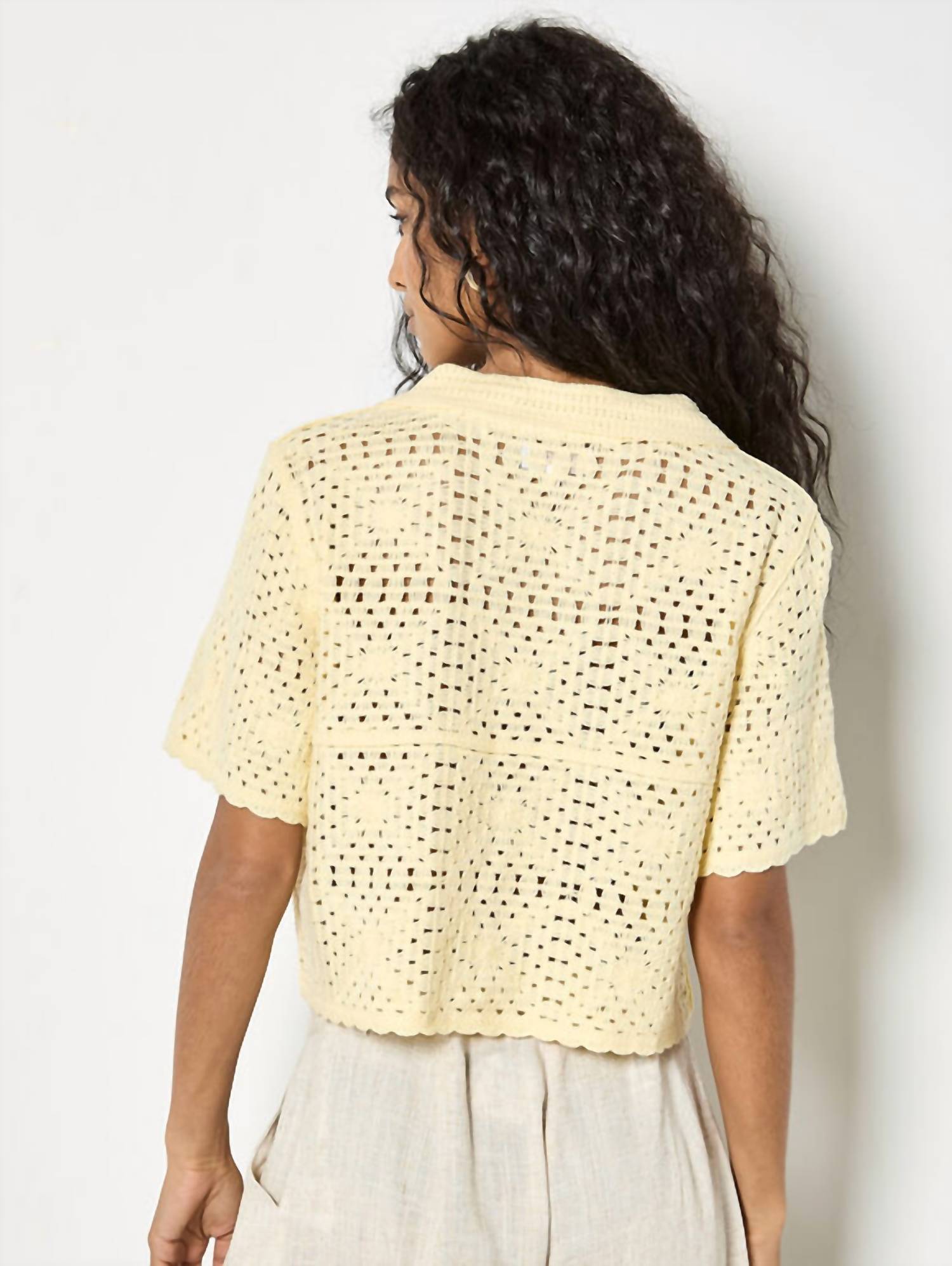 Apricot - Crochet Collar Button Top