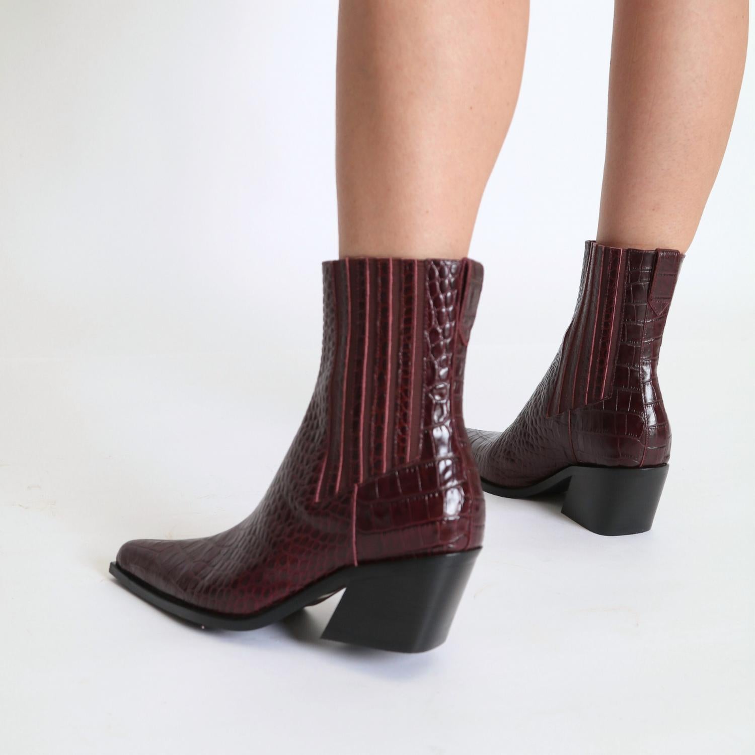 Intentionally Blank - Women's Hillary Heeled Ankle Boot
