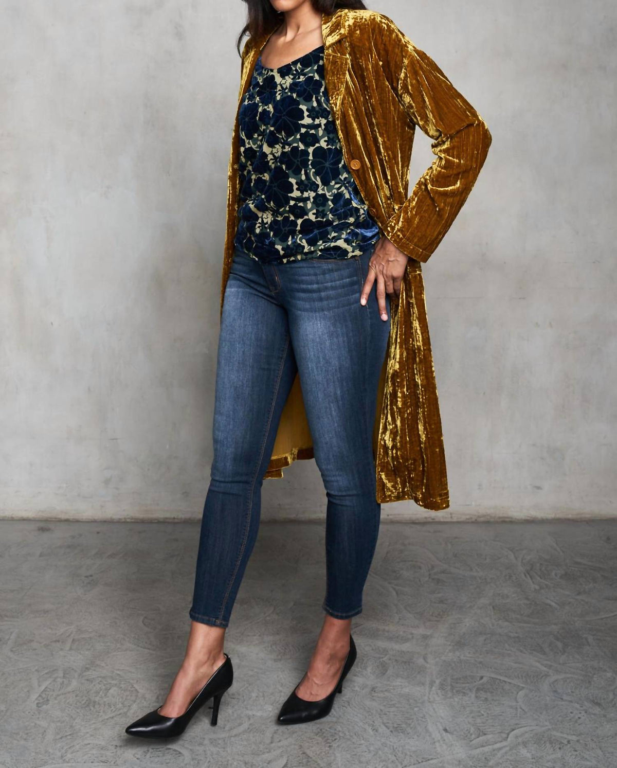 Paparazzi - Crushed Velvet Single Breaster Duster