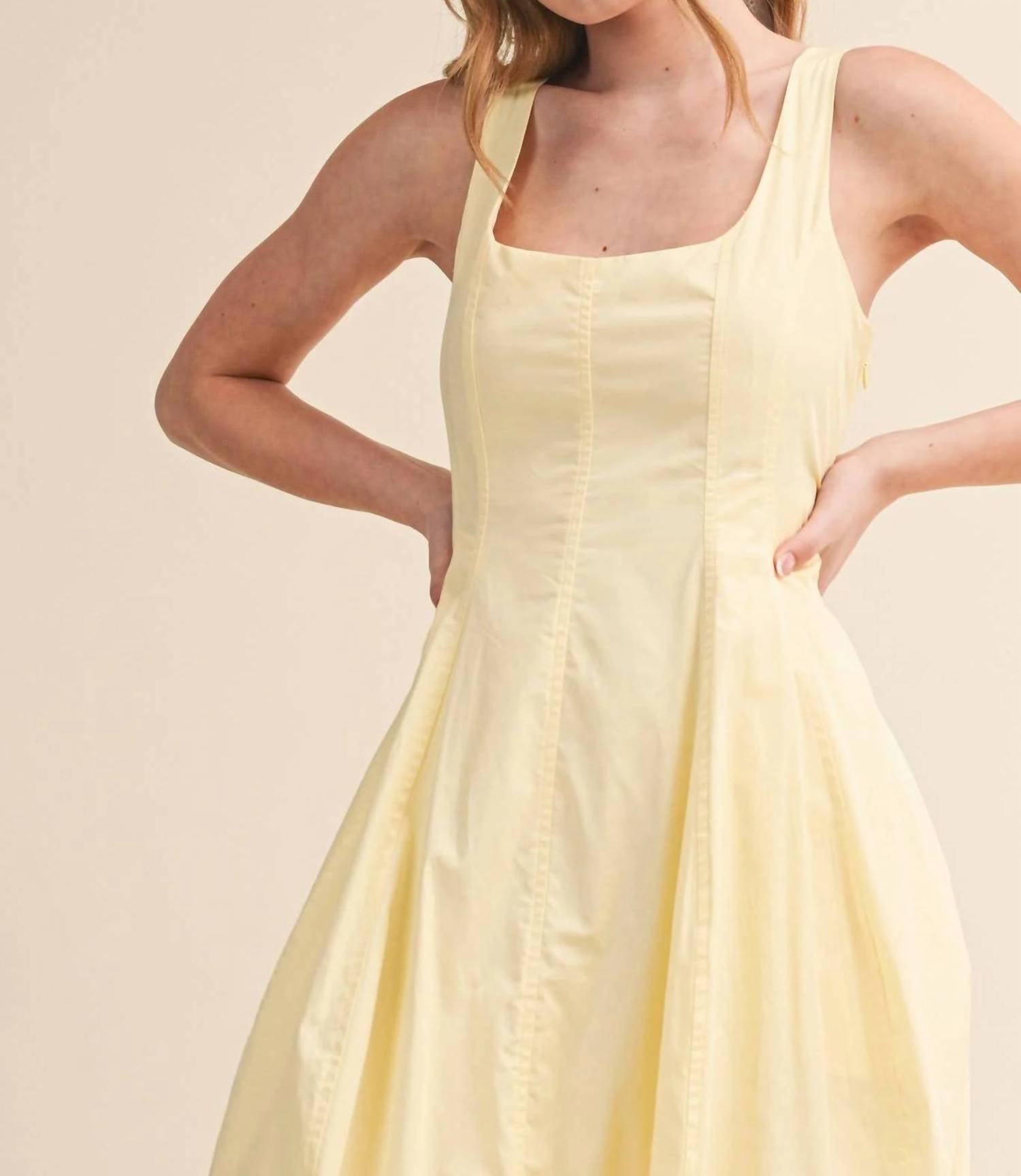 &Merci - Women's Tulip Hem Midi Dress