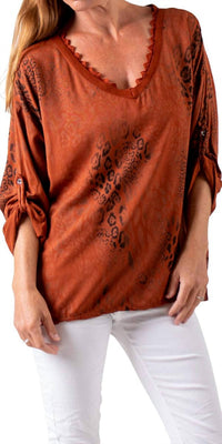 Gigi Moda - Lara V-neck Blouse