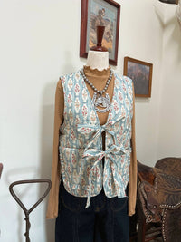 So Me - Women's Wallpaper Quilted Vest