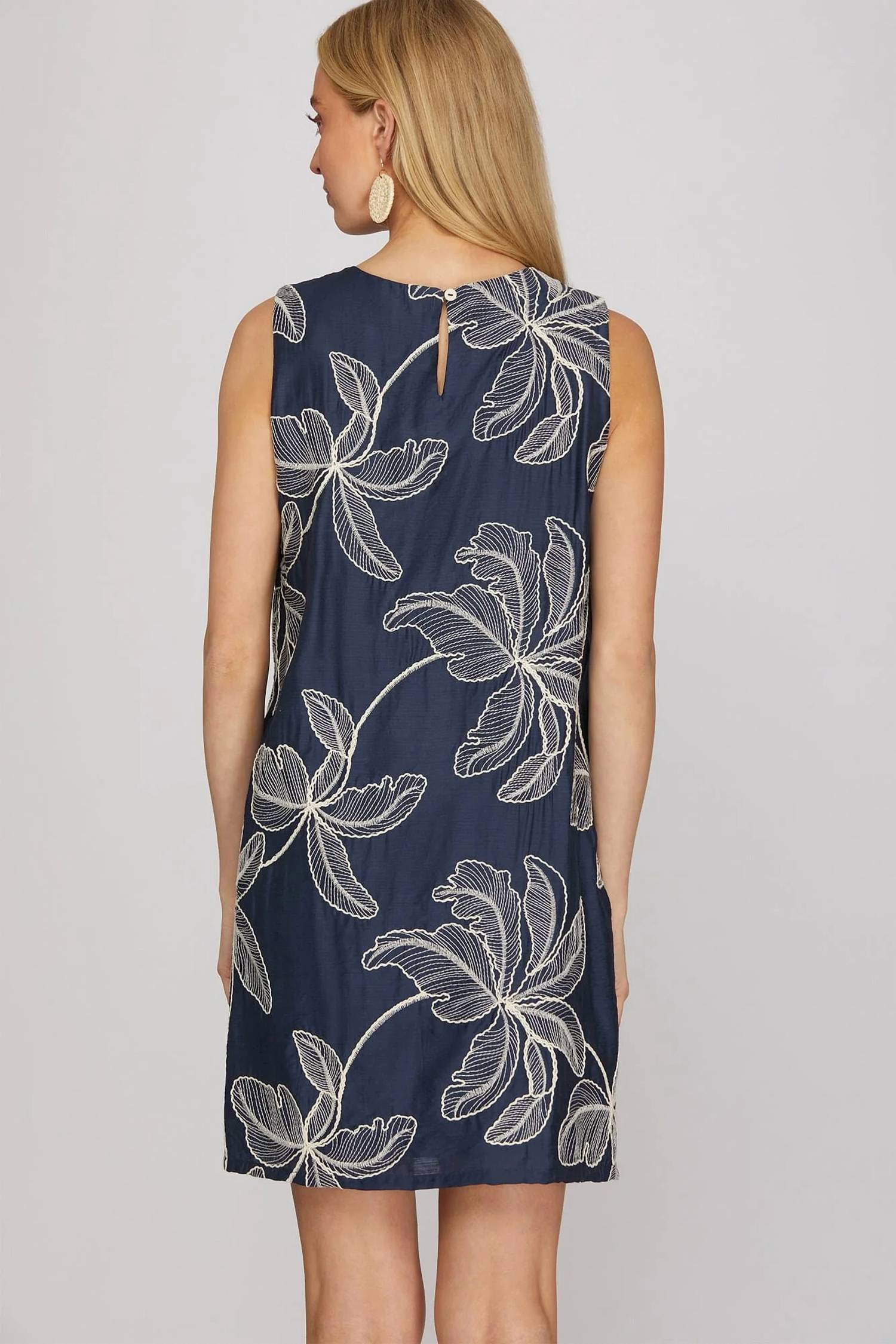 She + Sky - Sleeveless Embroidered Shift Dress