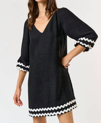 Lalavon - Tres Chic Boucle V-neck Dress