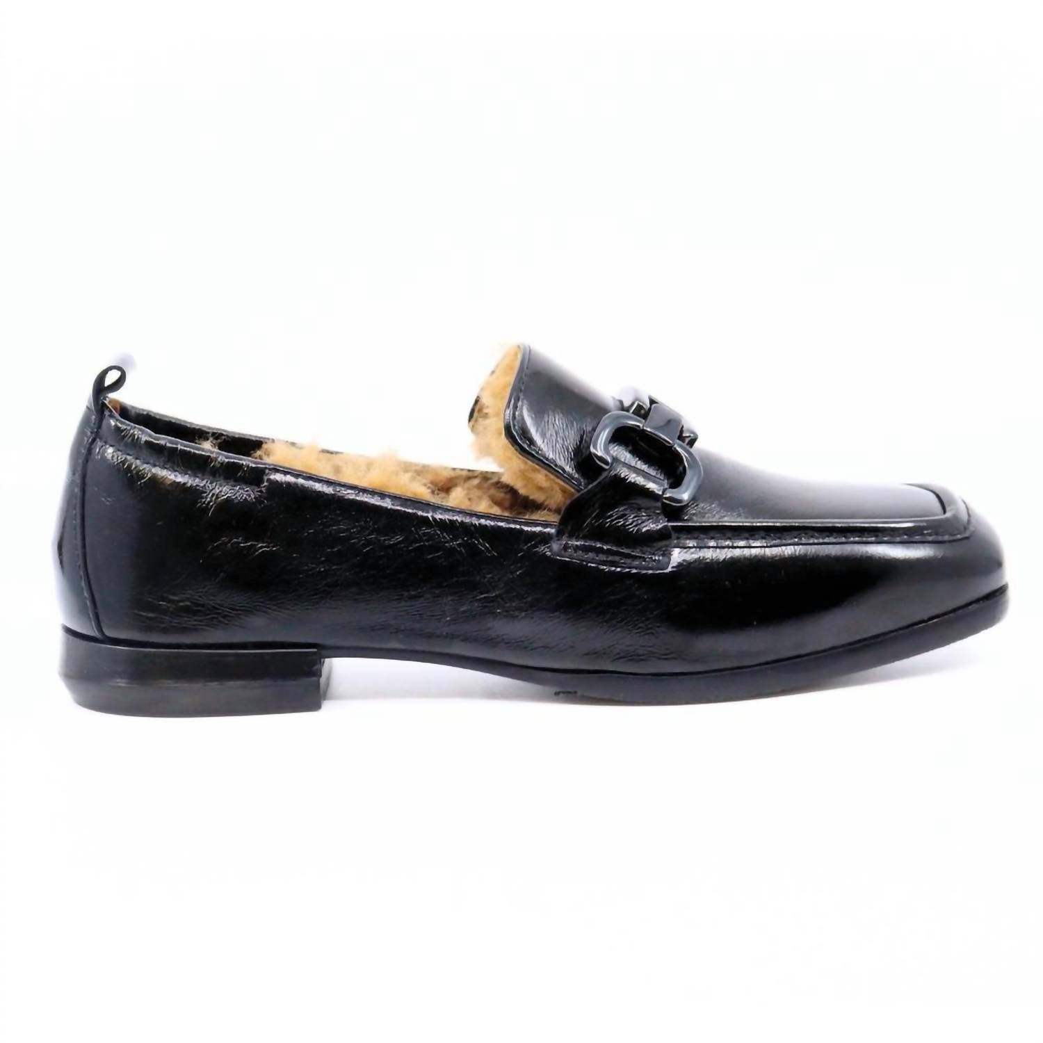 Homers Women's Lena Superluxe Loafers in black - women's flats - detail view