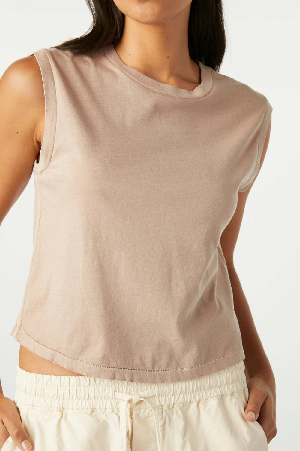 Amo - Sleeveless Babe Tee