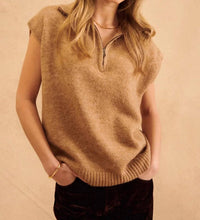 John + Jenn - Michael Quarter Zip Vest