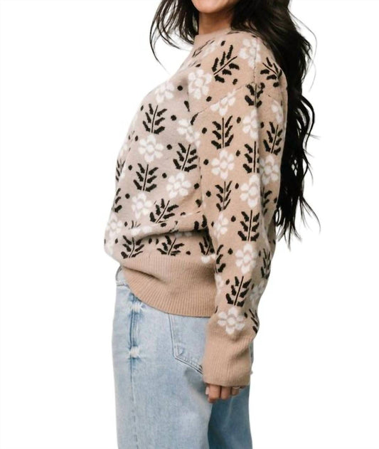 Listicle - BRIENNE FLORAL SWEATER