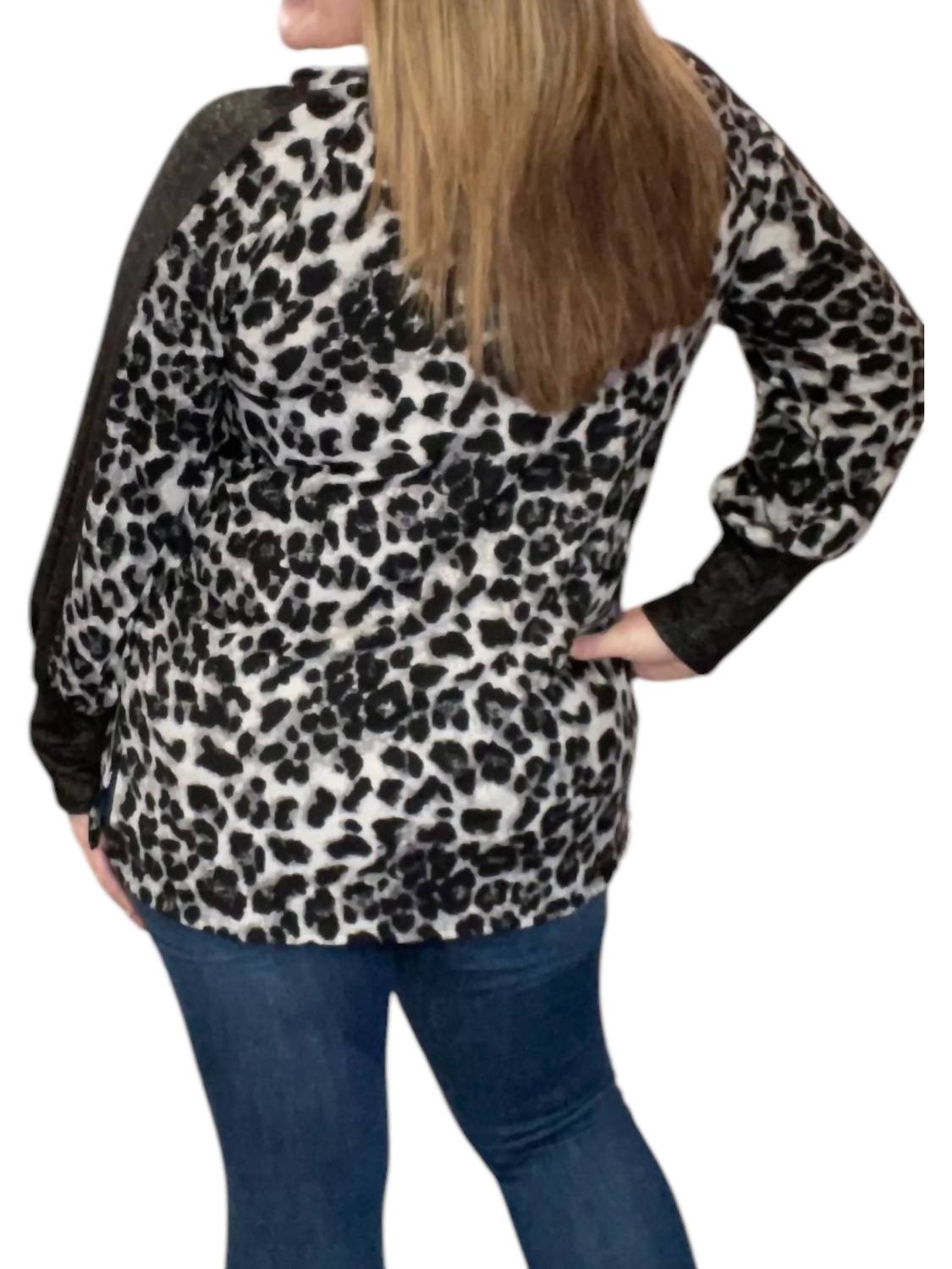 Honeyme - Snow Leopard Sweater