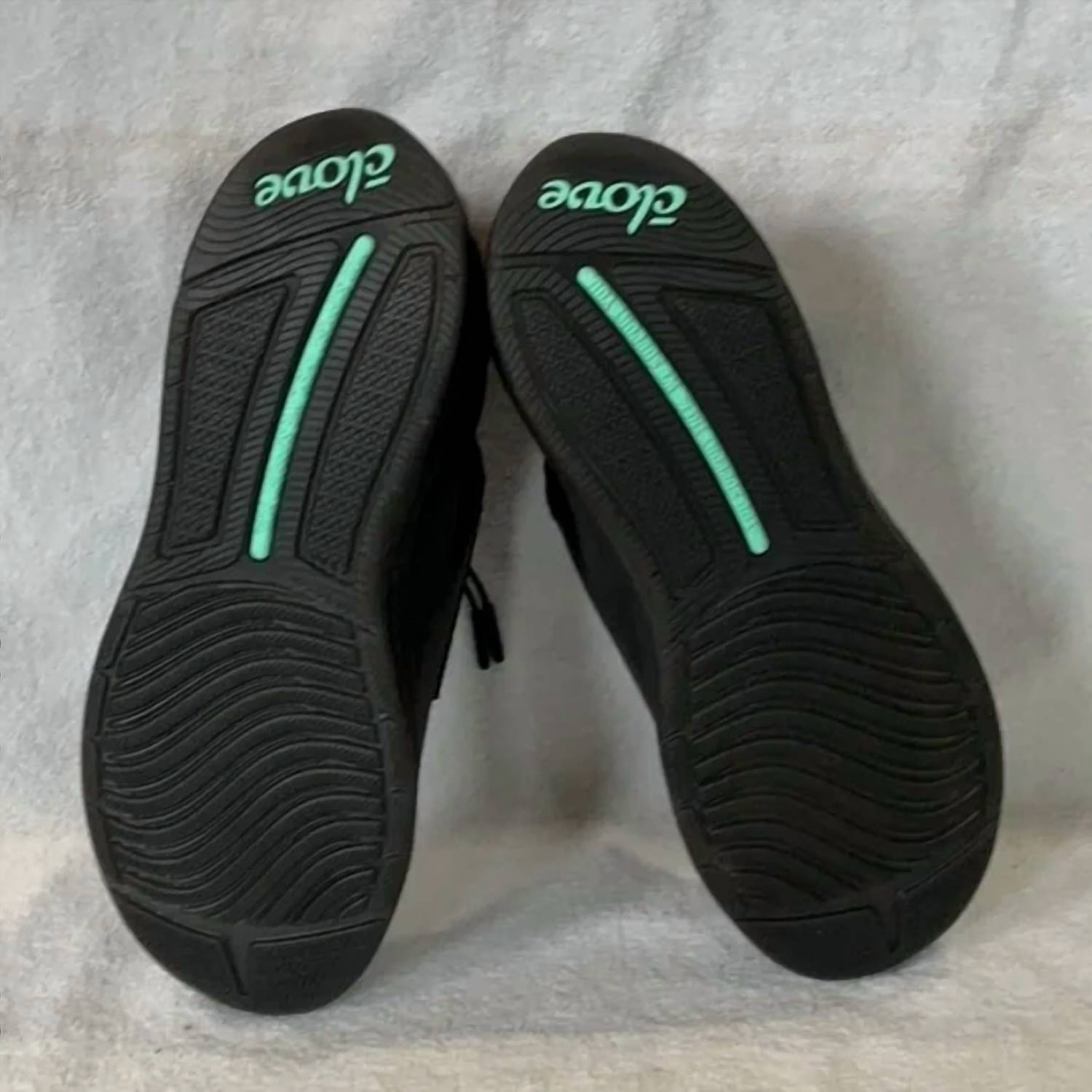 Clove - Men's Casual Shoes