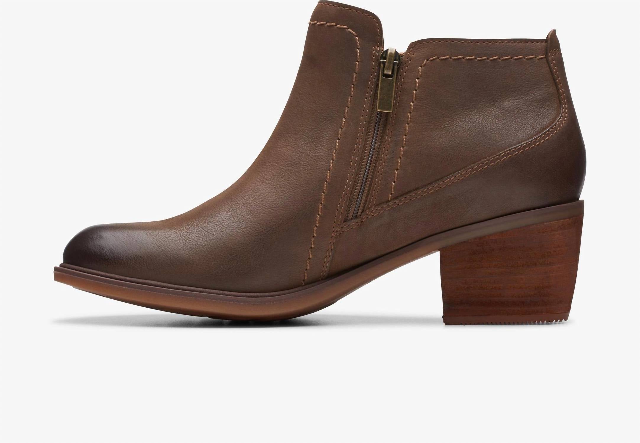 Clarks - Women’s Neva Lo Boots