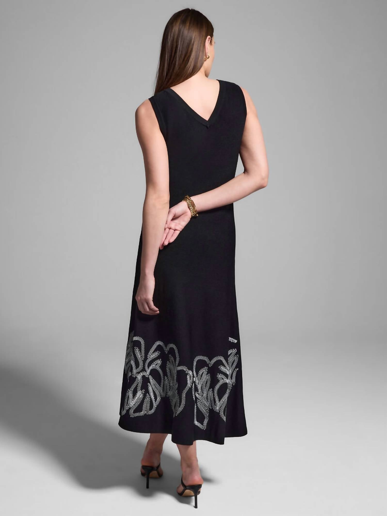 Nic + Zoe - Evelina Embroidered Knit Twirl Dress