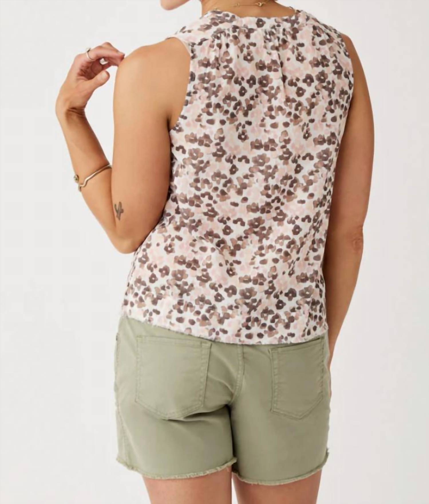 Carve Designs Oahu 4" Twill Short in olive - women's shorts - alternate view