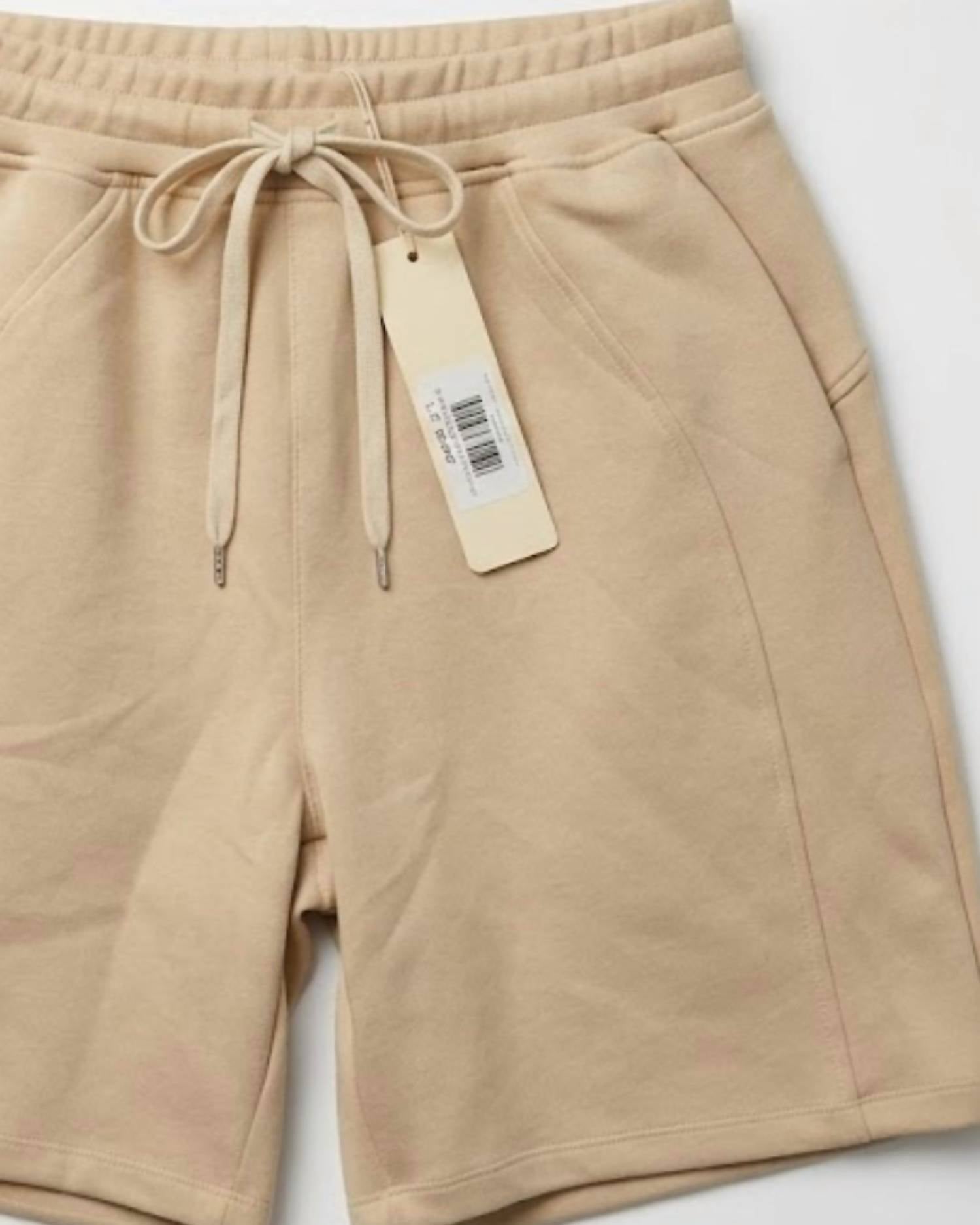 Yelete Unisex - Scuba Short With Pockets in oatmeal - women's shorts - detail view