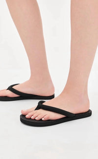 Roam - Women's The Slip Sandal
