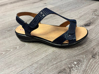 Revere - Women's Santa Cruz Sandal