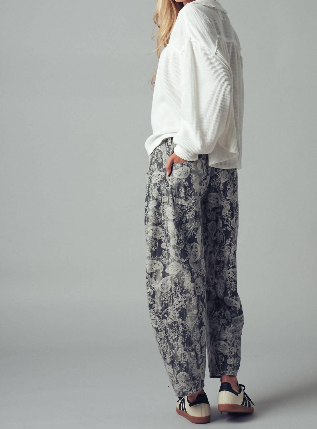 Urban Daizy - Paisley Print Cropped Wide Leg Pants
