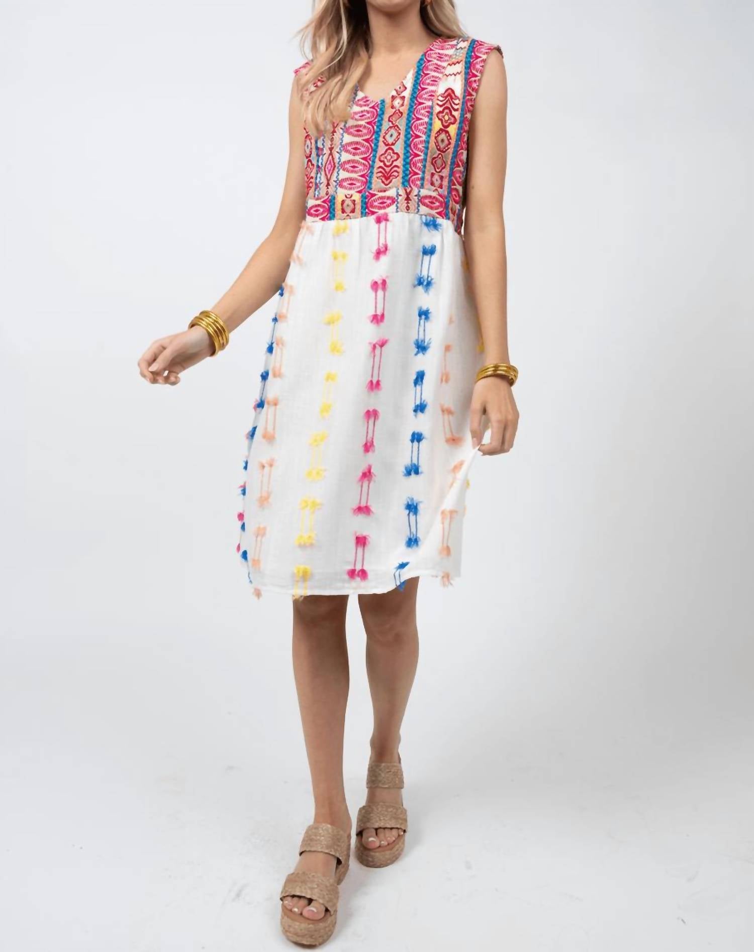 Ivy Jane - Sleeveless Embroidered Dress