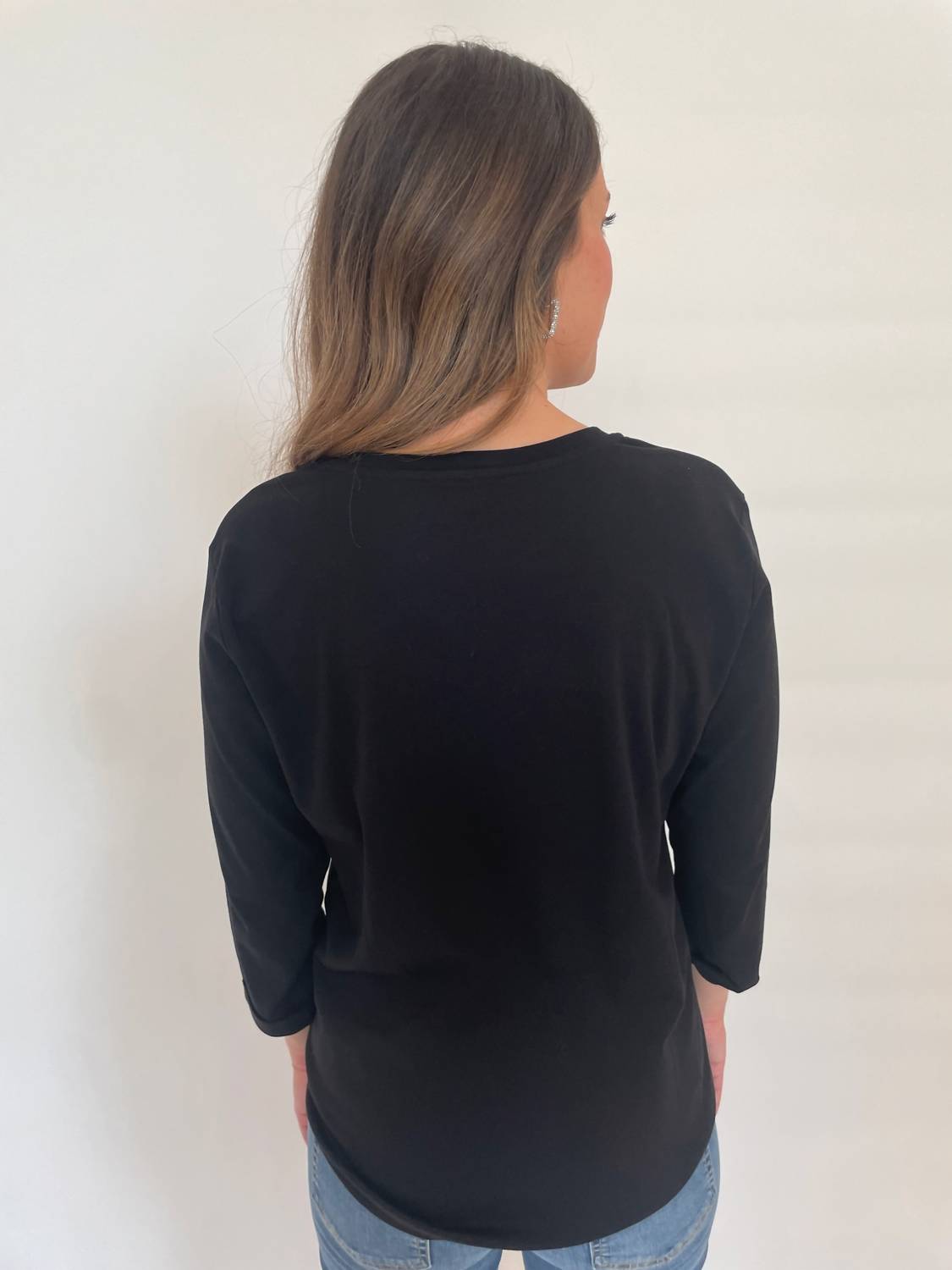 Suzi Roher - Val 3/4 Sleeve V-neck Tee