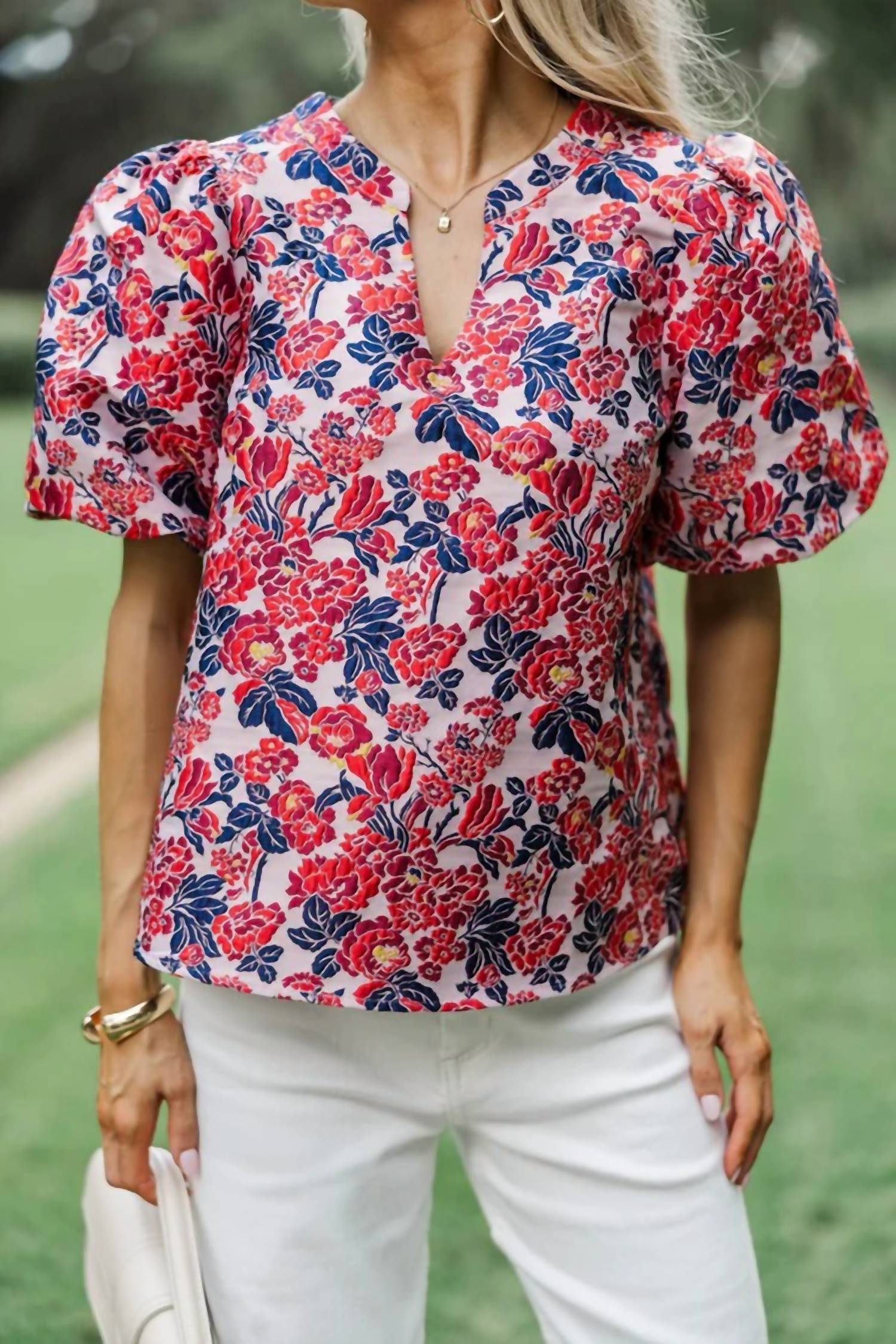 Voy - Short Bubble Sleeve Floral Jacquard Top