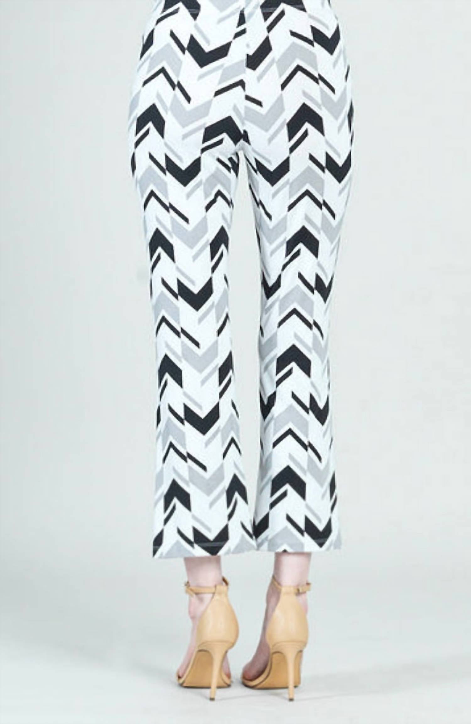 Clara Sunwoo - Center Seam Front Slit Ankle Pant