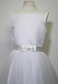 Tha Canadian Profile - Girl's Communion Dress With Italian Satin With Bow