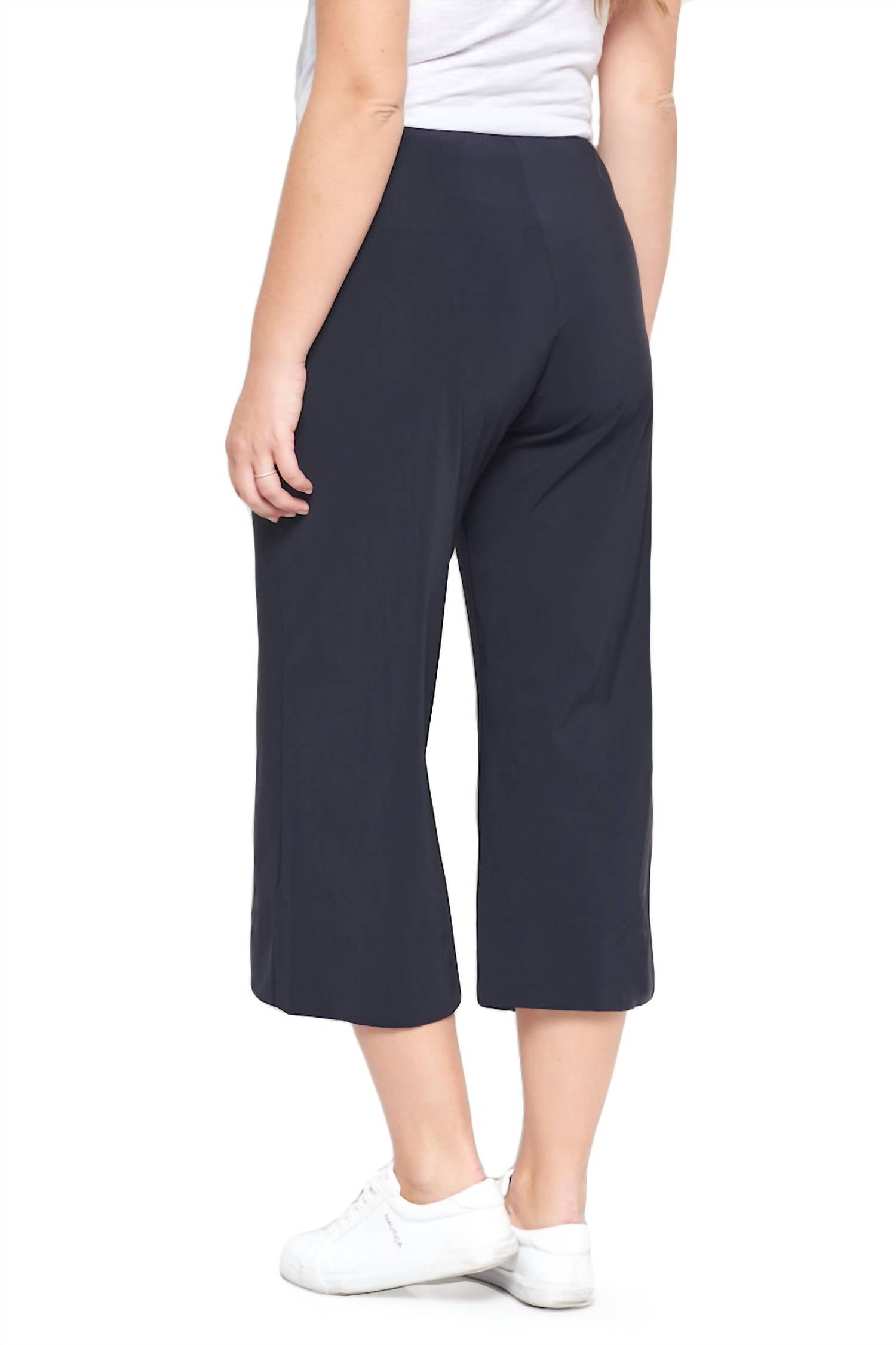 porto Melrose pant in black - women's pants - detail view