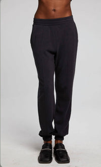 Chaser - ESSENTIAL JOGGER