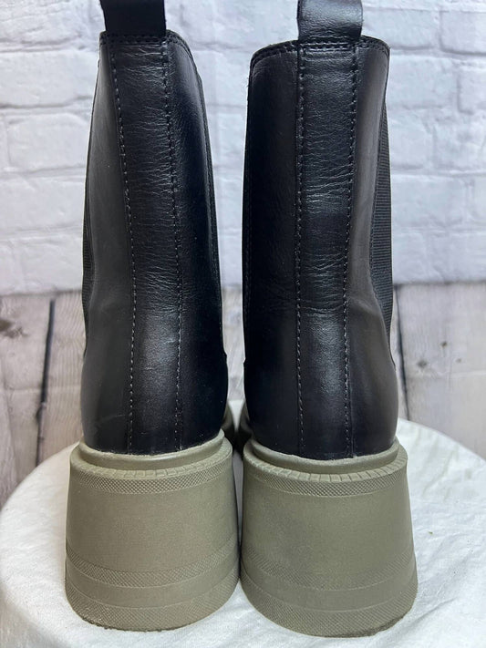 Vince Camuto - Women's Anikaaa Block Heel